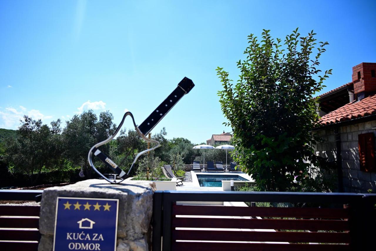 Vacation House Rubi Дубровник Екстериор снимка