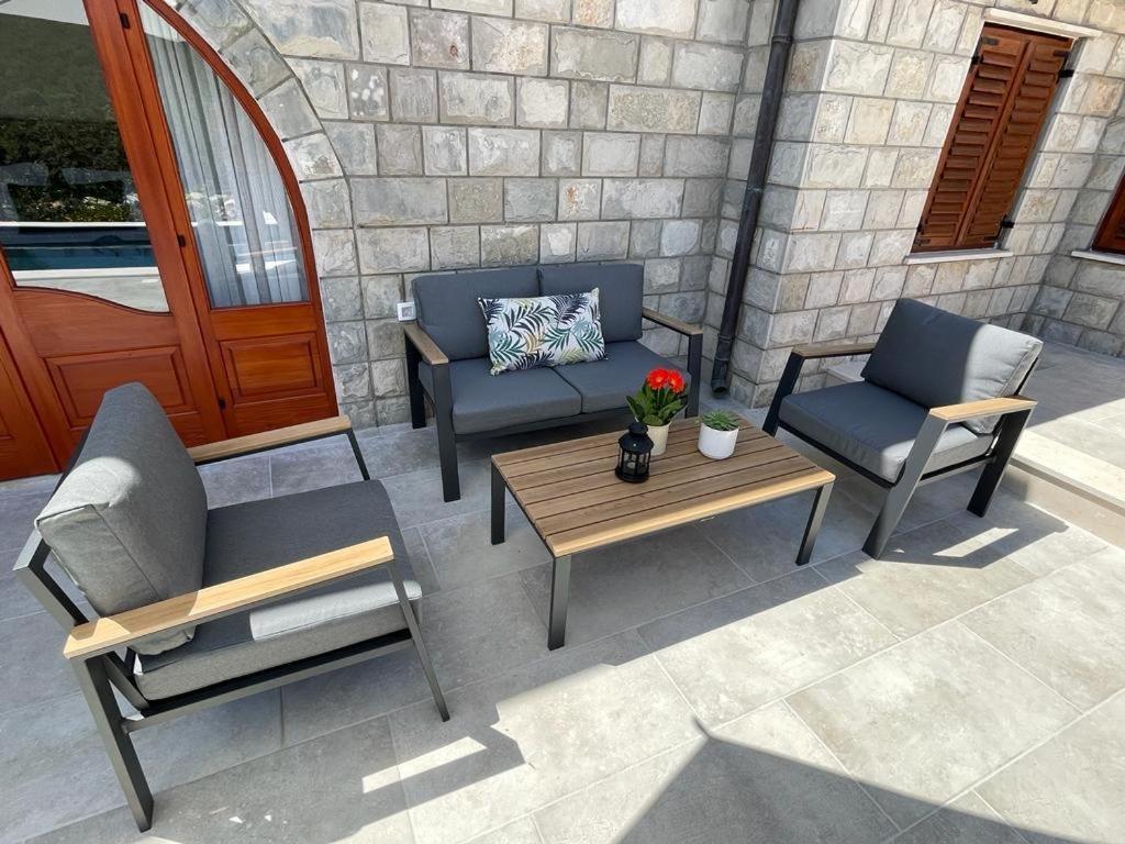 Vacation House Rubi Дубровник Екстериор снимка